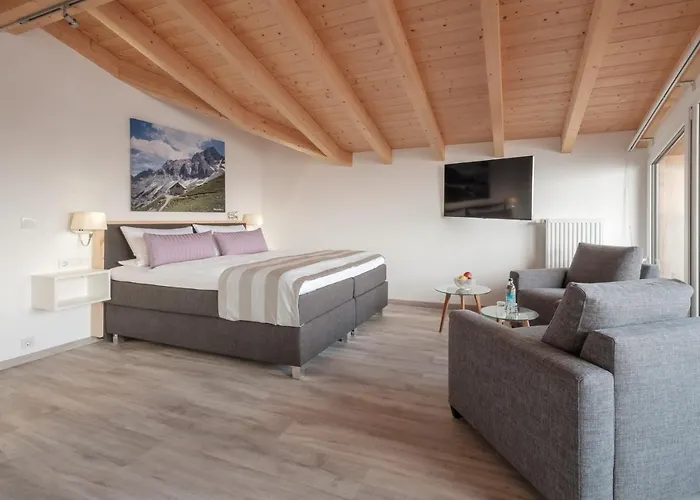 Bichl 761 Hotel 3*